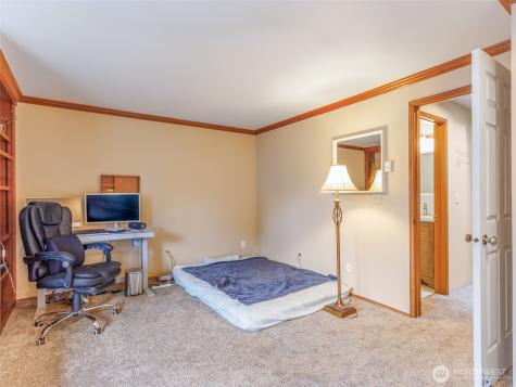 411 S 328th Place Federal Way WA 98003