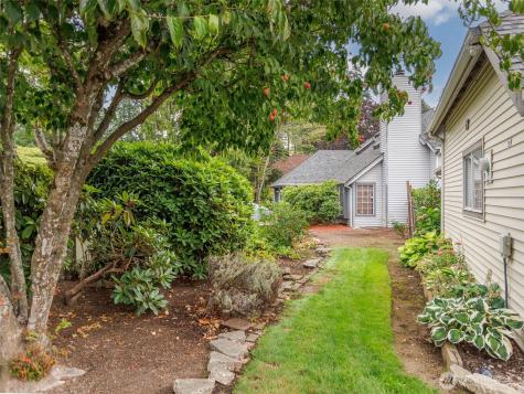 411 S 328th Place Federal Way WA 98003