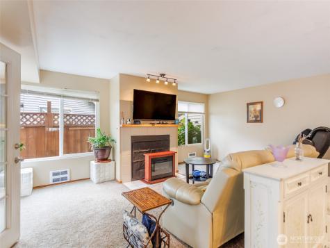 411 S 328th Place Federal Way WA 98003