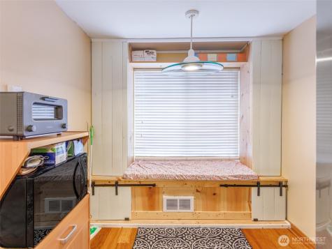 411 S 328th Place Federal Way WA 98003