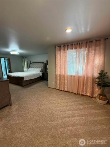 8602 164th Street Ct E Puyallup WA 98375