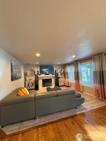 8602 164th Street Ct E Puyallup WA 98375