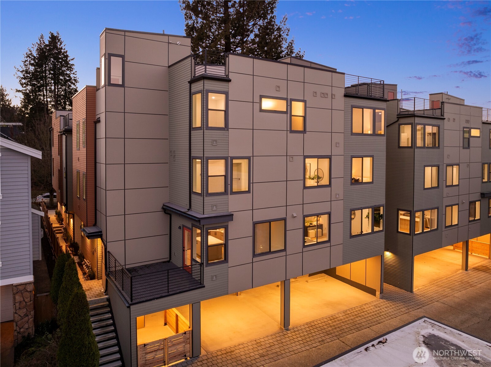 6546 Latona Avenue NE Seattle WA 98115