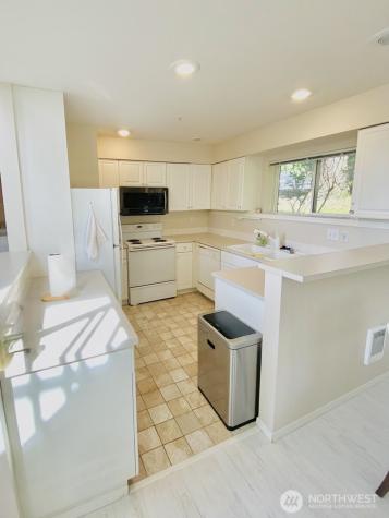 2960 142nd Place SE Bellevue WA 98007