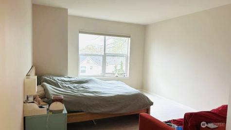 2960 142nd Place SE Bellevue WA 98007