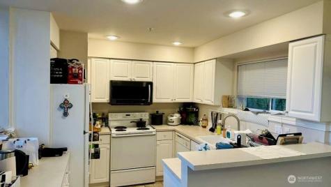 2960 142nd Place SE Bellevue WA 98007