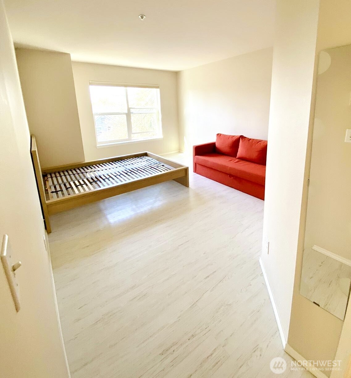 2960 142nd Place SE Bellevue WA 98007