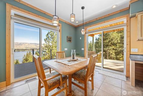 31 Cougar Crossing Lane Chelan WA 98816