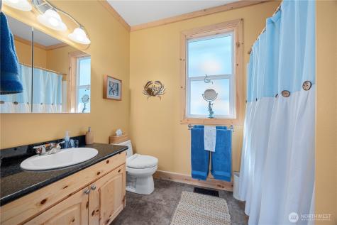 31 Cougar Crossing Lane Chelan WA 98816