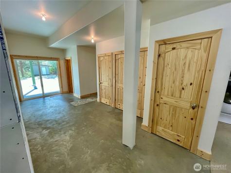 31 Cougar Crossing Lane Chelan WA 98816