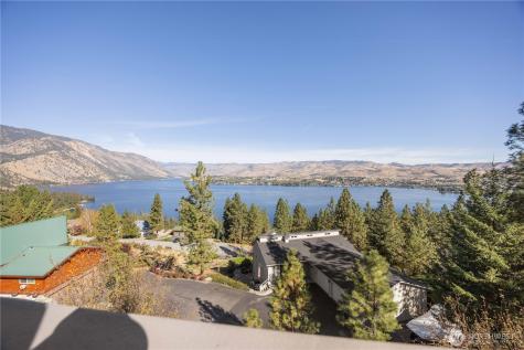 31 Cougar Crossing Lane Chelan WA 98816