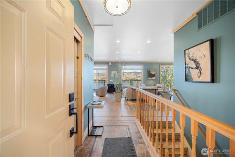 31 Cougar Crossing Lane Chelan WA 98816