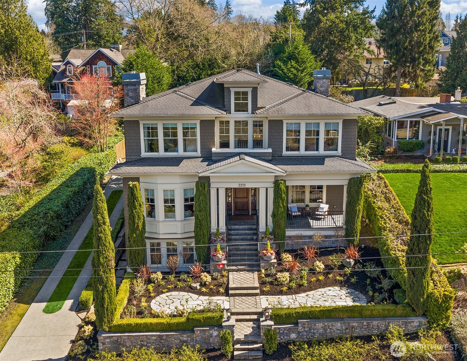 2212 77th Avenue SE Mercer Island WA 98040