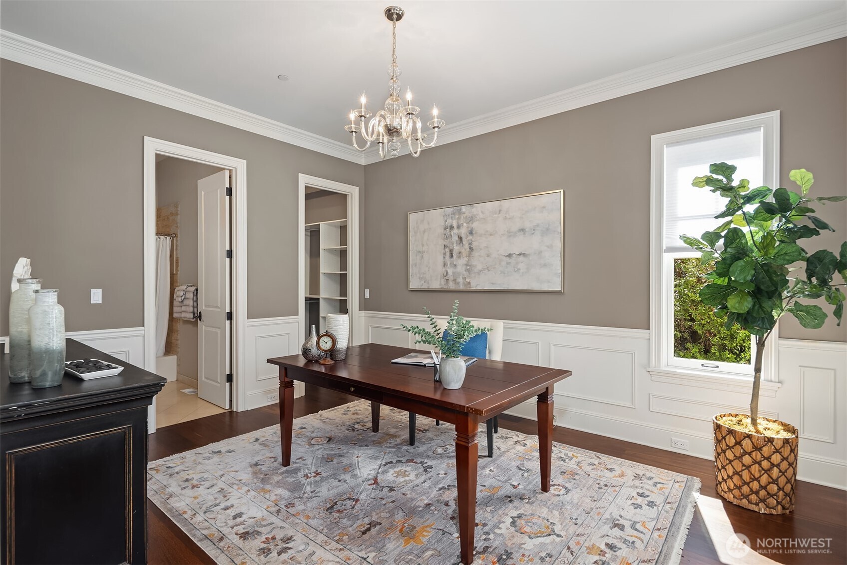 2212 77th Avenue SE Mercer Island WA 98040