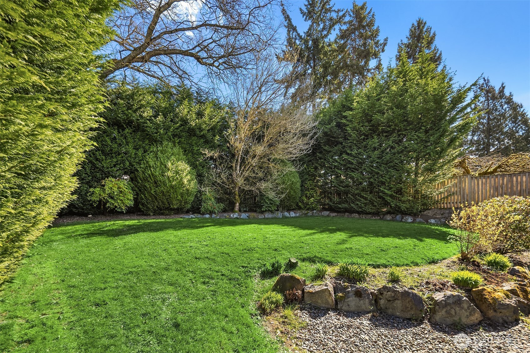2212 77th Avenue SE Mercer Island WA 98040