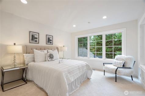 11828 NE 41st Lane Kirkland WA 98033