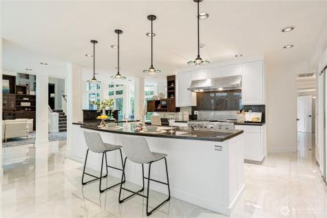 11828 NE 41st Lane Kirkland WA 98033