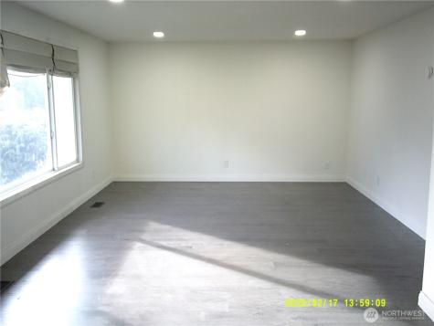 1550 NE 8th Avenue Oak Harbor WA 98277