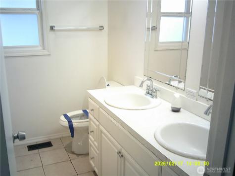 1550 NE 8th Avenue Oak Harbor WA 98277