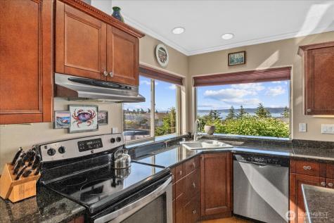 715 Onamac Way Camano Island WA 98282