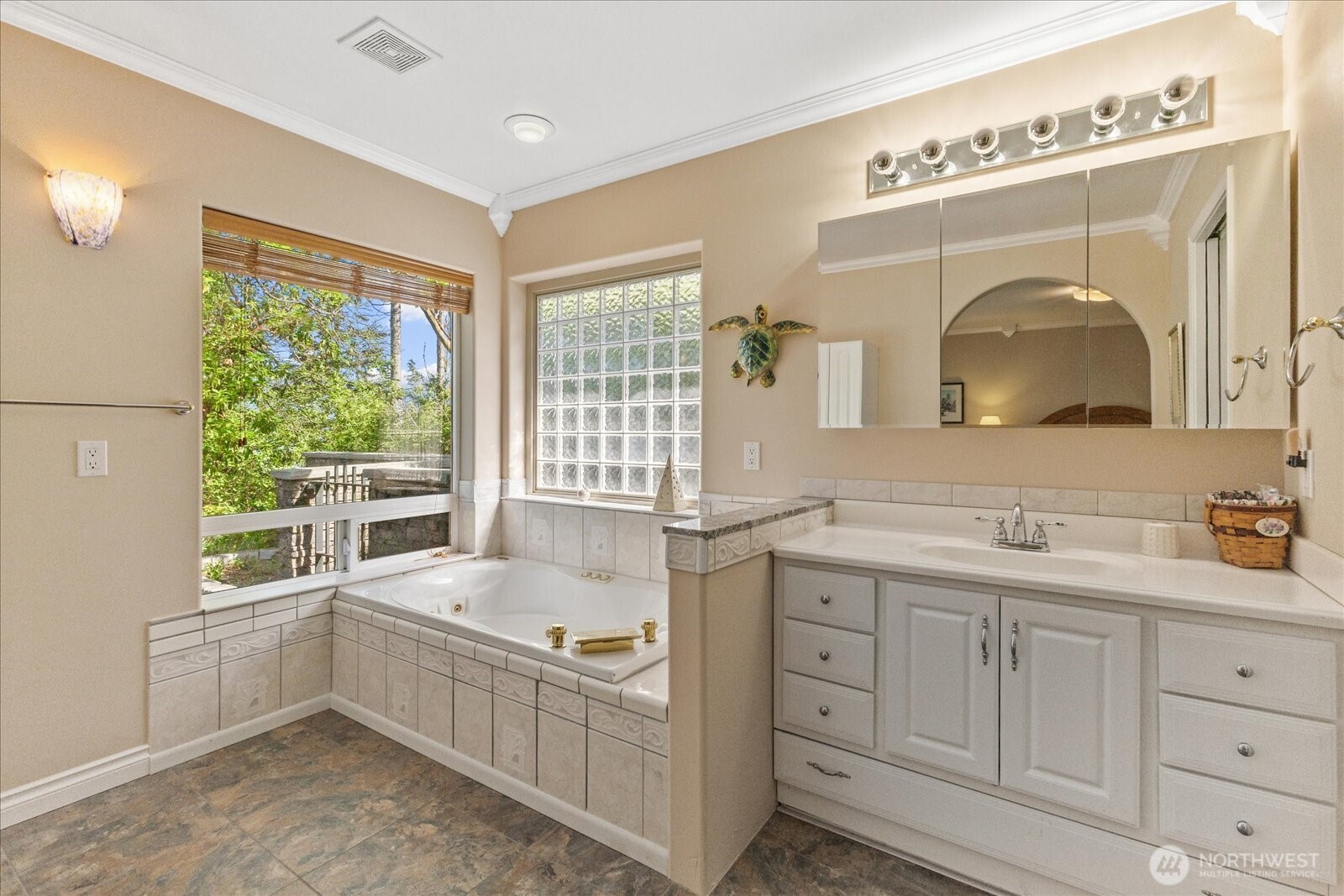 715 Onamac Way Camano Island WA 98282