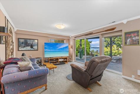 715 Onamac Way Camano Island WA 98282