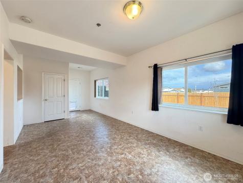 700 W Fir Street Sequim WA 98382