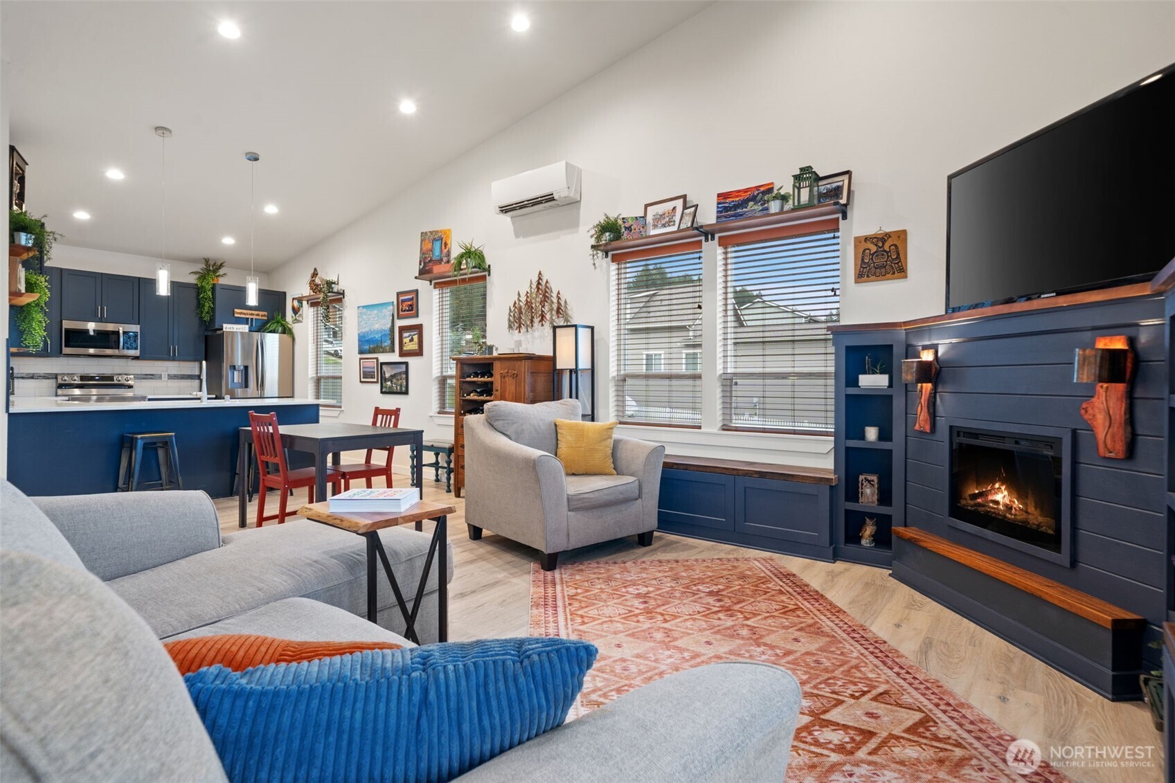 17 E Sellegren Road Allyn WA 98524
