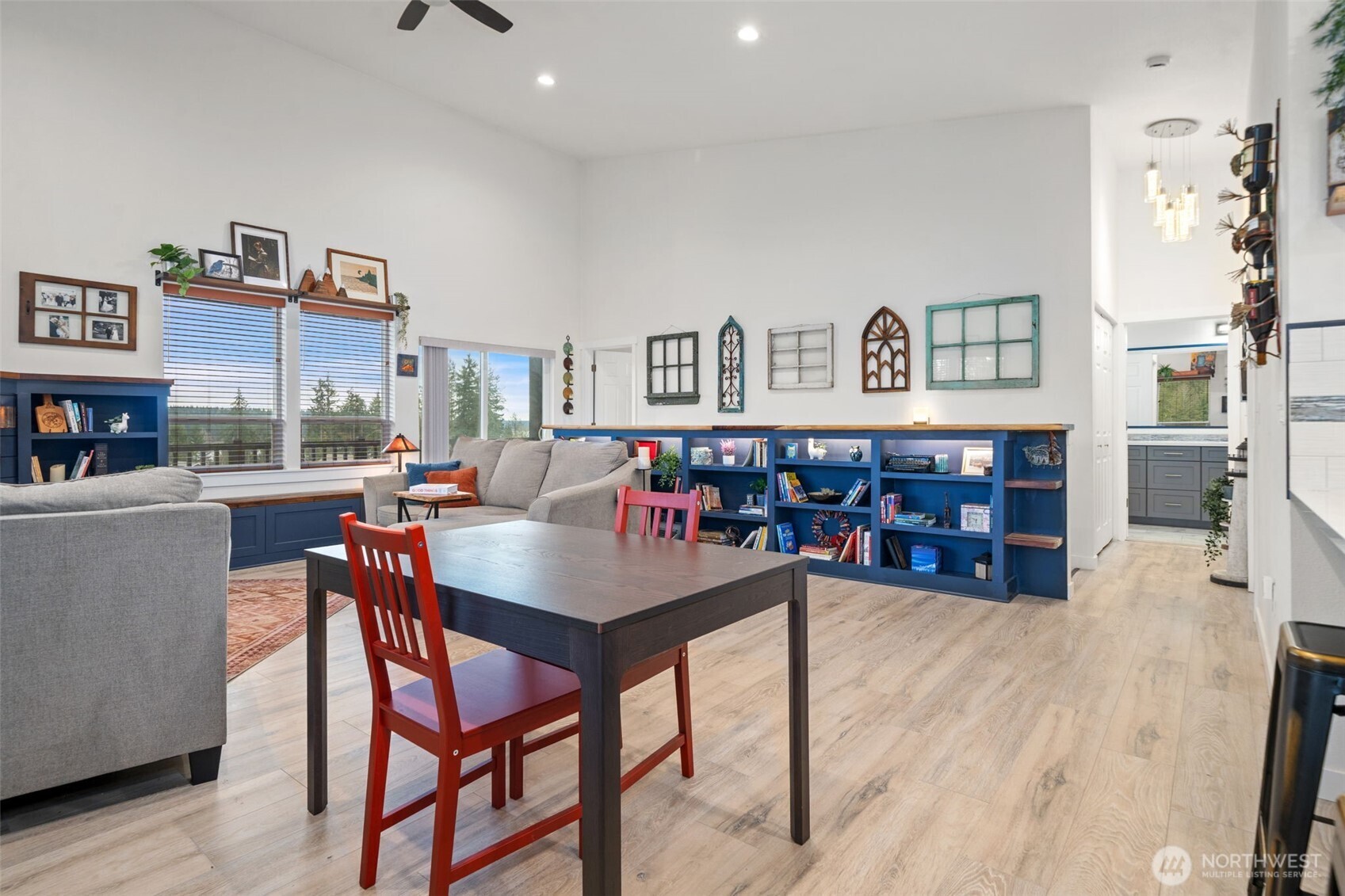 17 E Sellegren Road Allyn WA 98524