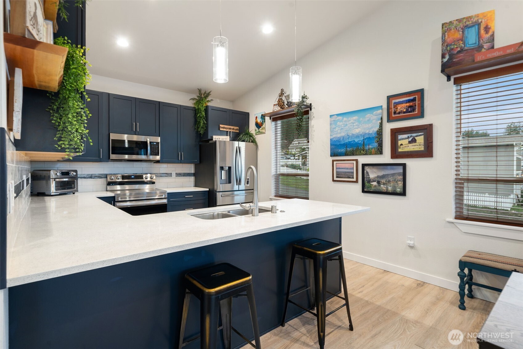 17 E Sellegren Road Allyn WA 98524