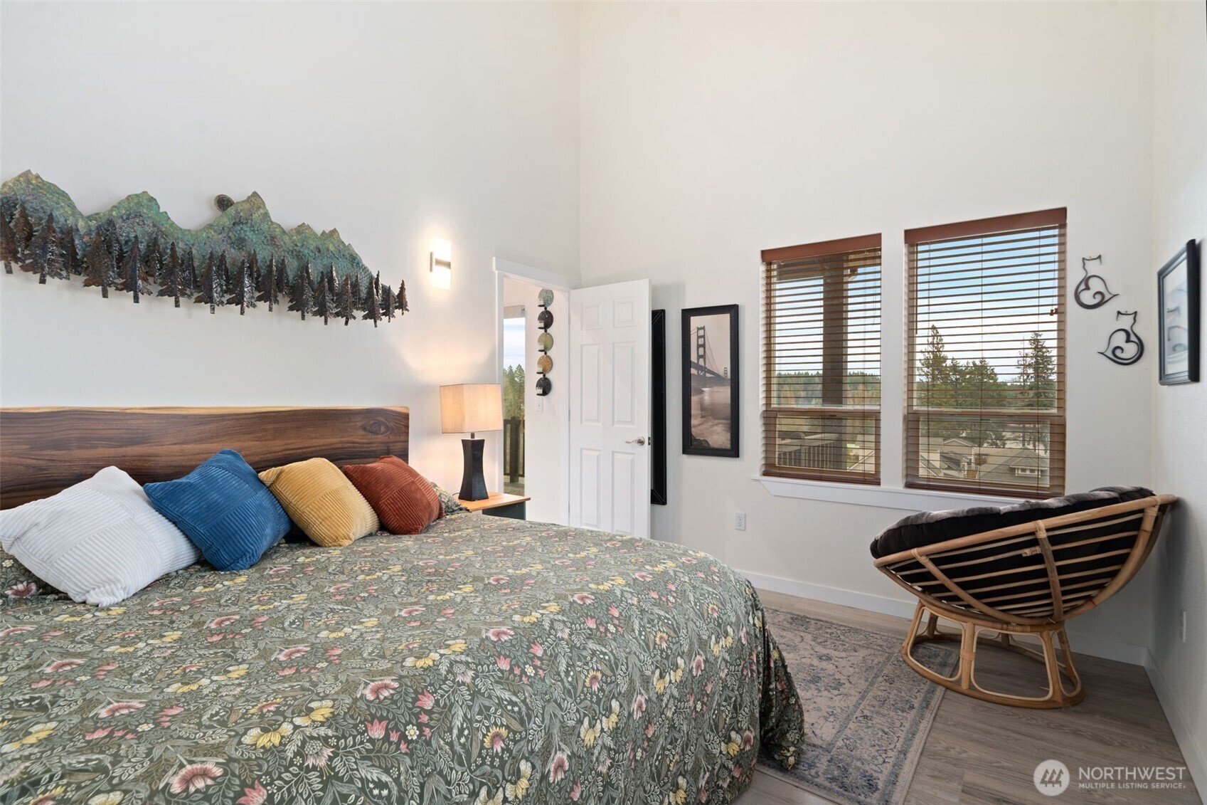 17 E Sellegren Road Allyn WA 98524
