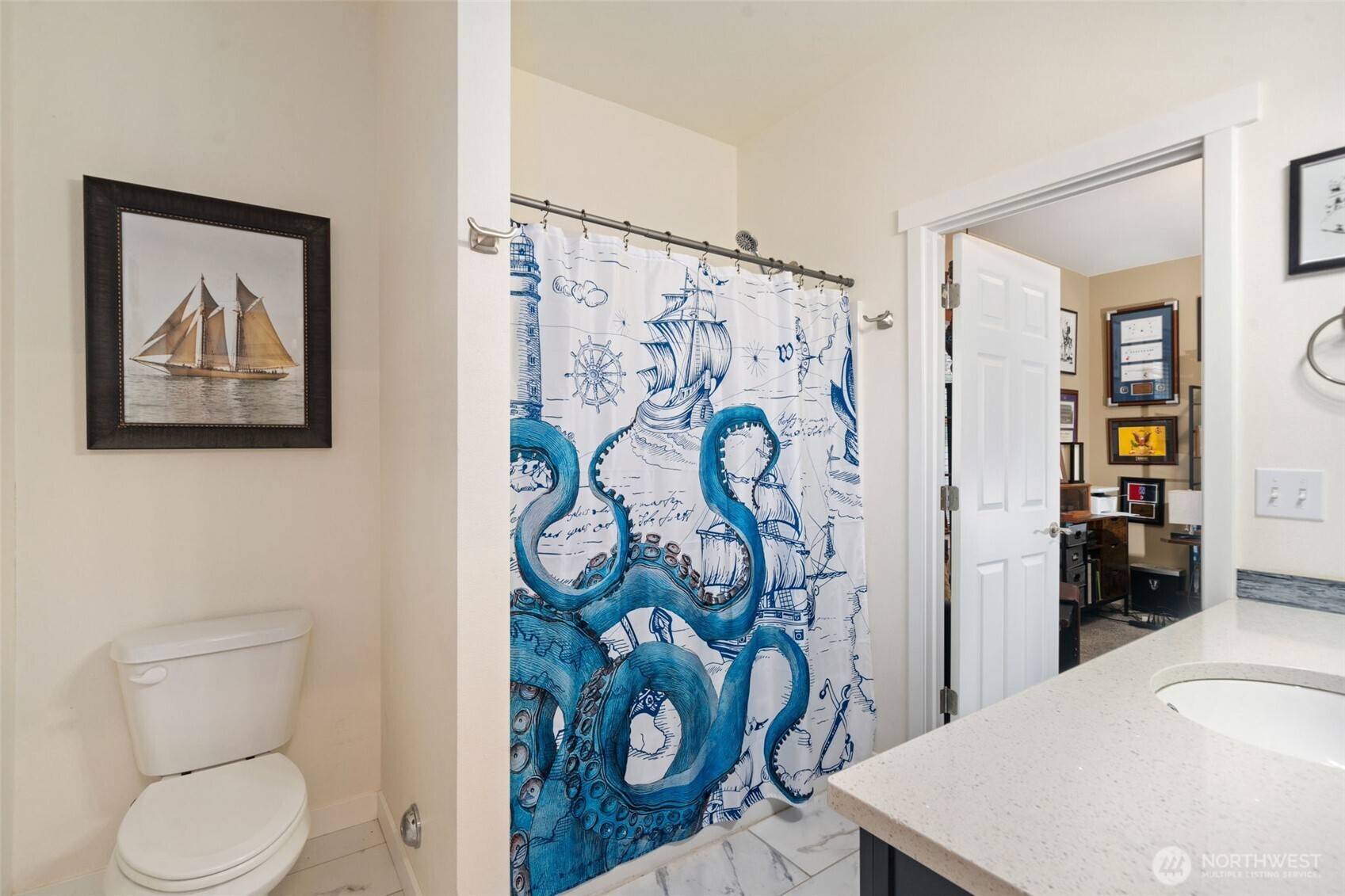 17 E Sellegren Road Allyn WA 98524
