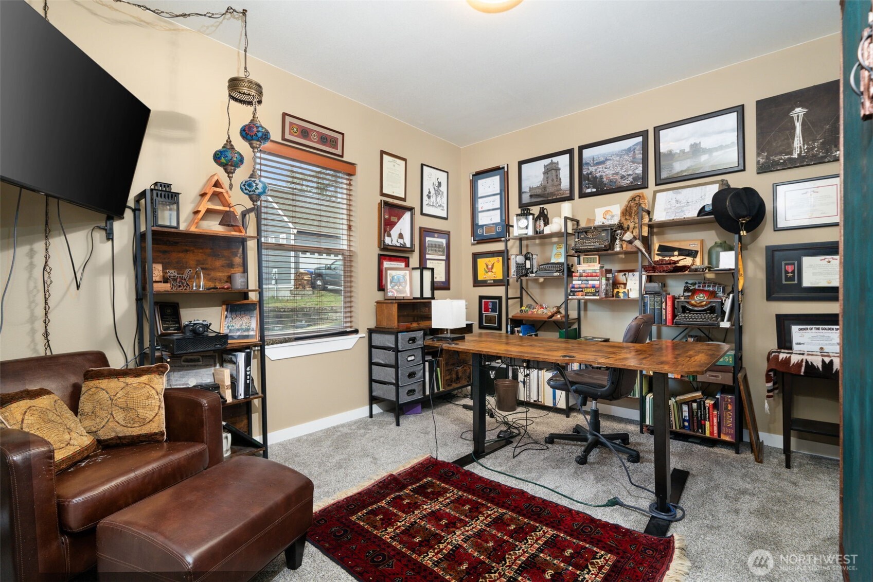 17 E Sellegren Road Allyn WA 98524