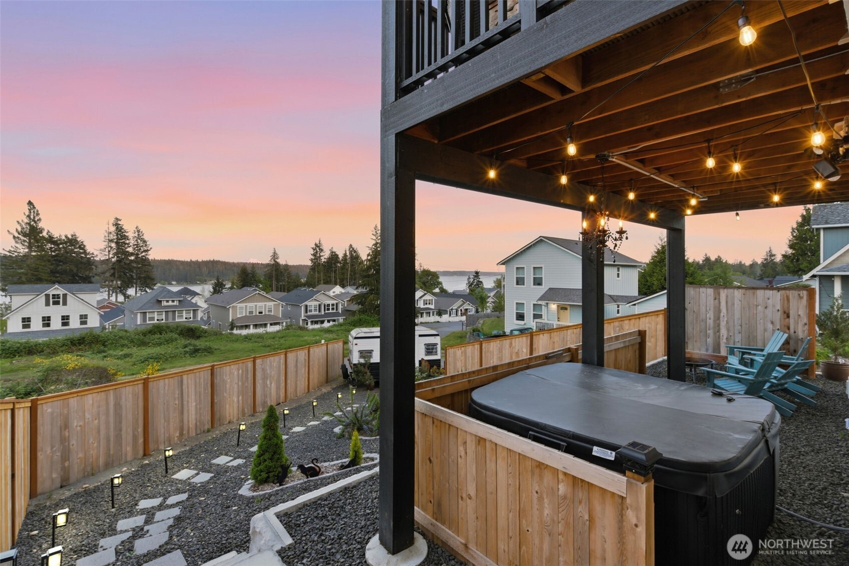 17 E Sellegren Road Allyn WA 98524