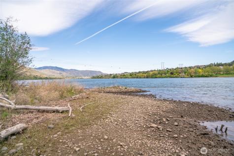 2120 Malaga Alcoa Highway Wenatchee WA 98828