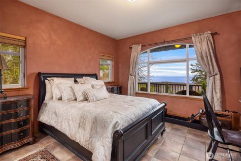 1939 49th Street Port Townsend WA 98368