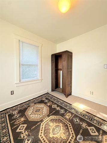 402 S Main Street Omak WA 98841