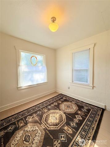 402 S Main Street Omak WA 98841
