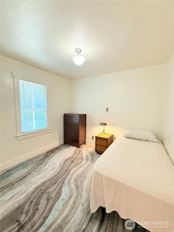 402 S Main Street Omak WA 98841