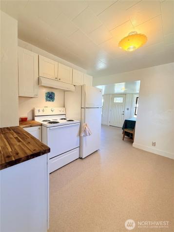 402 S Main Street Omak WA 98841