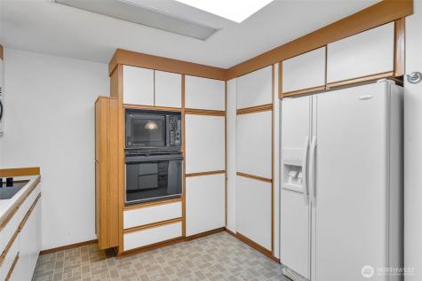 23916 7th Place W Bothell WA 98021