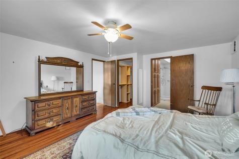 23916 7th Place W Bothell WA 98021