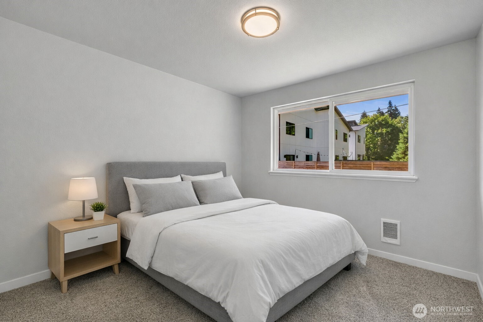 12833 9th Avenue SW Burien WA 98146