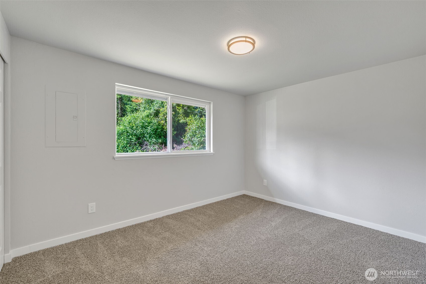 12833 9th Avenue SW Burien WA 98146