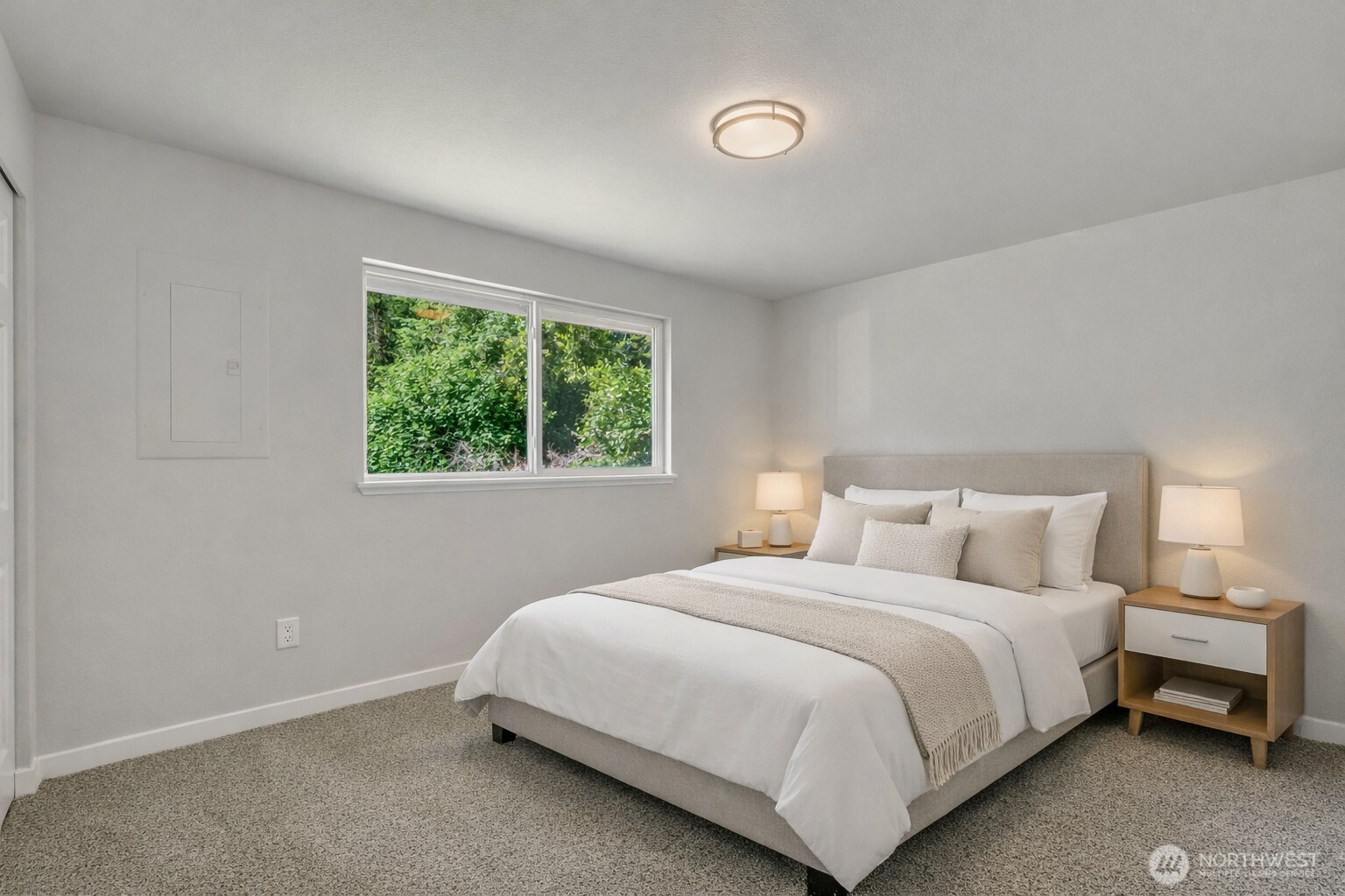 12833 9th Avenue SW Burien WA 98146