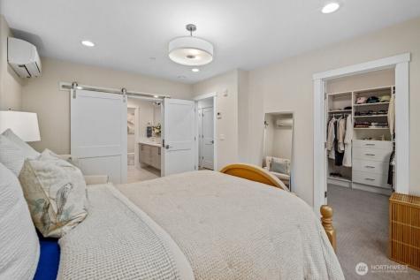 11223 NE 13th Lane Bellevue WA 98004