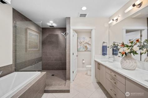 11223 NE 13th Lane Bellevue WA 98004