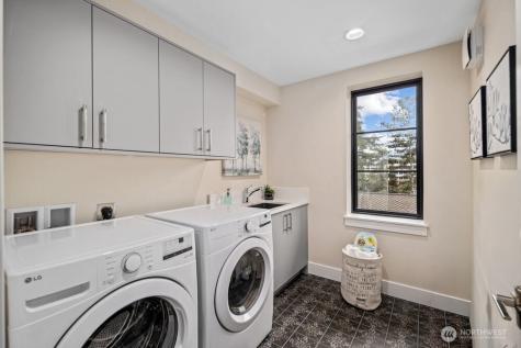 11223 NE 13th Lane Bellevue WA 98004