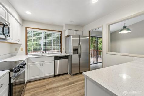 13807 173rd Ave Avenue NE Redmond WA 98052