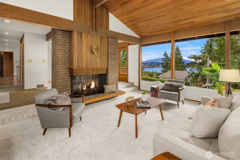 17814 NE 8th Place Bellevue WA 98008